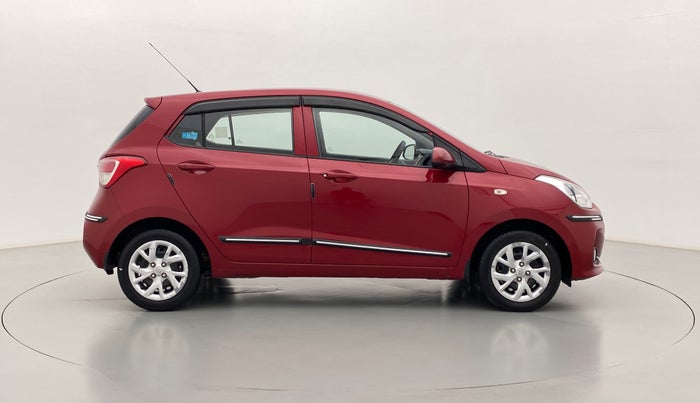2017 Hyundai Grand i10 SPORTZ 1.2 KAPPA VTVT, Petrol, Manual, 50,583 km, Right Side View