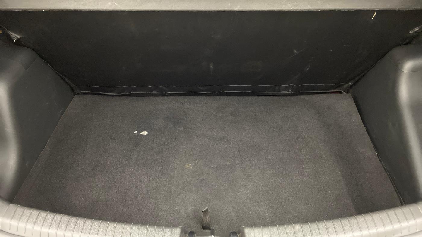 2017 Hyundai Grand i10 SPORTZ 1.2 KAPPA VTVT, Petrol, Manual, 50,583 km, Boot Inside
