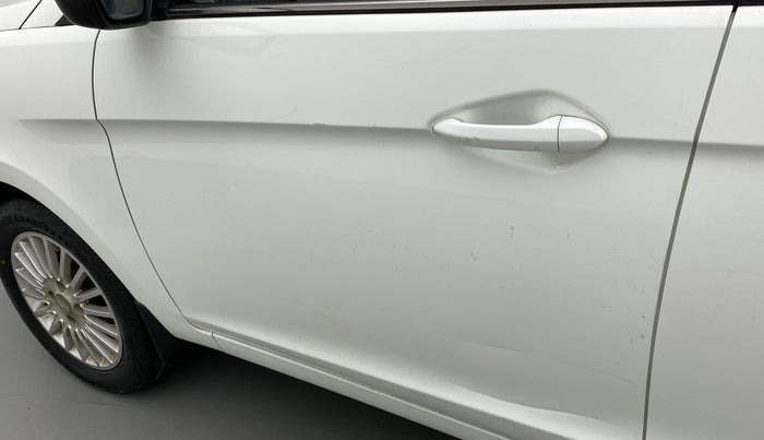 2016 Tata Zest XTA F-TRONIC DIESEL, Diesel, Automatic, 46,163 km, Front passenger door - Minor scratches