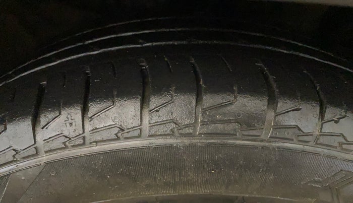 2021 KIA SELTOS HTX ANNIVERSARY EDITION 1.5 PETROL IVT, Petrol, Automatic, 68,287 km, Right Front Tyre Tread