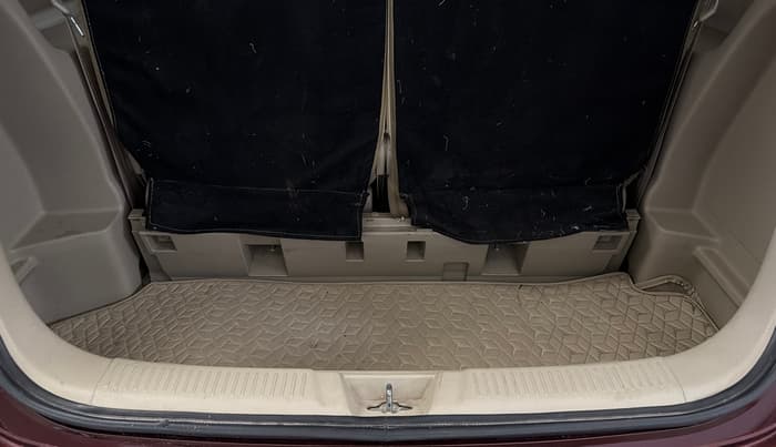 2021 Maruti Ertiga ZXI AT SHVS, Petrol, Automatic, 72,885 km, Boot Inside