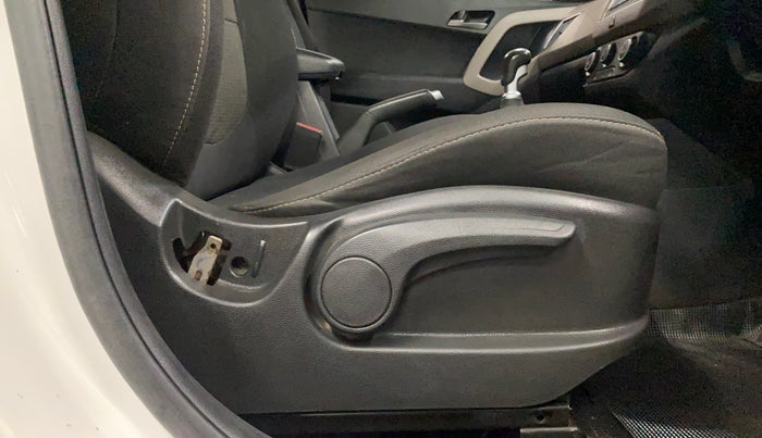 2016 Hyundai Creta S PLUS 1.4 DIESEL, Diesel, Manual, 1,47,213 km, Driver Side Adjustment Panel