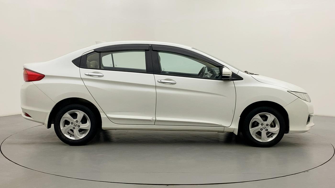 2017 Honda City V MT PETROL, Petrol, Manual, 35,601 km, Right Side View