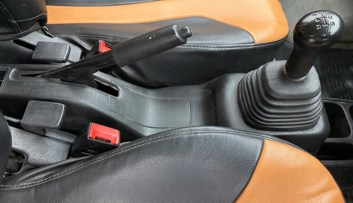 2019 Maruti Eeco 7 STR, Petrol, Manual, 24,832 km, Gear Lever
