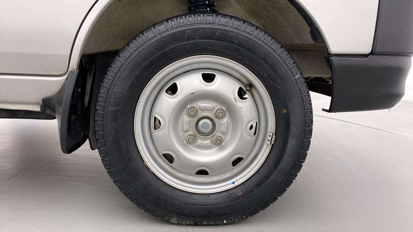 2019 Maruti Eeco 7 STR, Petrol, Manual, 24,832 km, Right Front Wheel