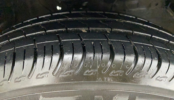 2020 Maruti S PRESSO VXI, Petrol, Manual, 5,239 km, Right Front Tyre Tread