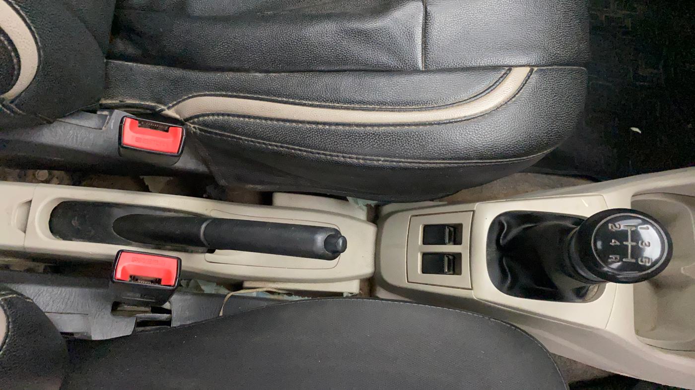 2020 Maruti Alto VXI, Petrol, Manual, 60,970 km, Gear Lever