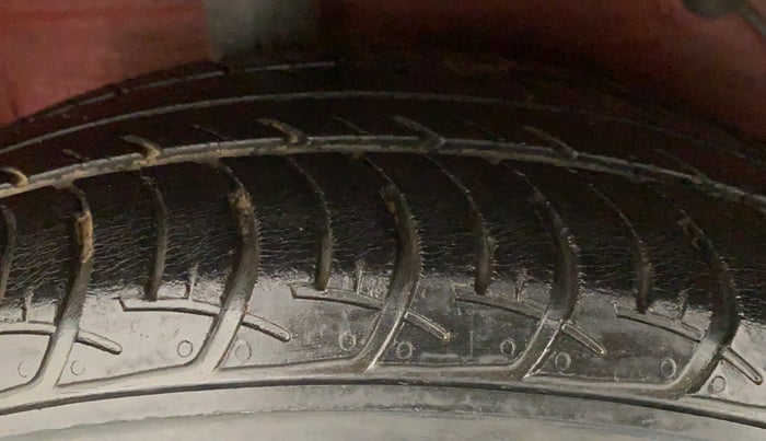2017 Maruti Celerio ZXI AMT (O), Petrol, Automatic, 27,299 km, Right Rear Tyre Tread