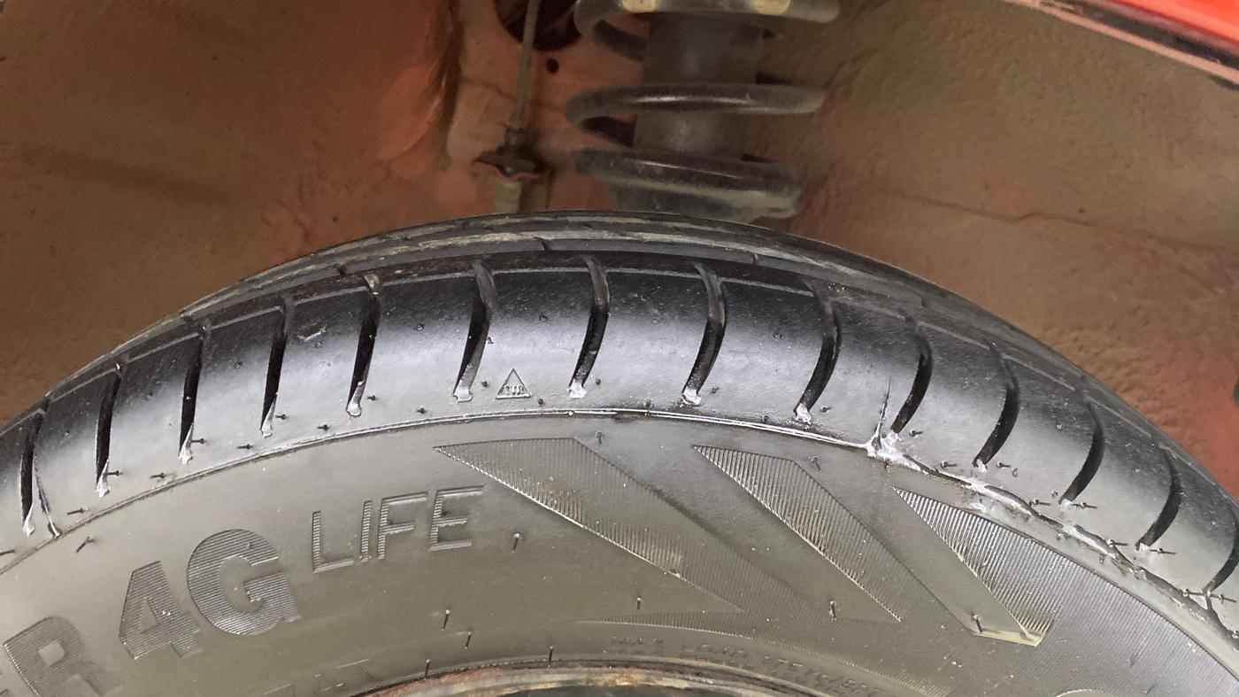 2014 Maruti Alto 800 LXI, Petrol, Manual, 24,657 km, Right Front Tyre Tread