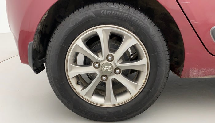 2016 Hyundai Grand i10 ASTA (O) 1.2 KAPPA VTVT, Petrol, Manual, 38,193 km, Right Rear Wheel