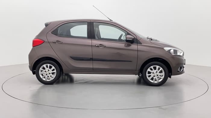 2018 Tata Tiago XZ 1.2 REVOTRON, Petrol, Manual, 18,979 km, Right Side View