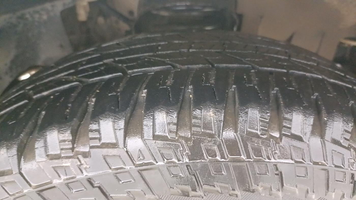 2023 Mahindra SCORPIO CLASSIC S11 7STR, Diesel, Manual, 69,176 km, Right Front Tyre Tread