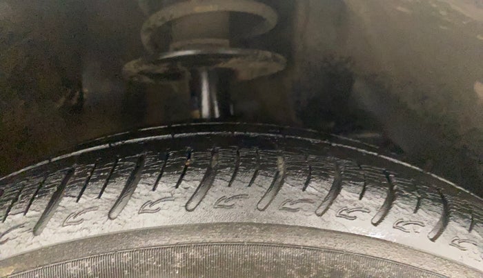 2021 Maruti Baleno DELTA PETROL 1.2, Petrol, Manual, 59,546 km, Right Front Tyre Tread