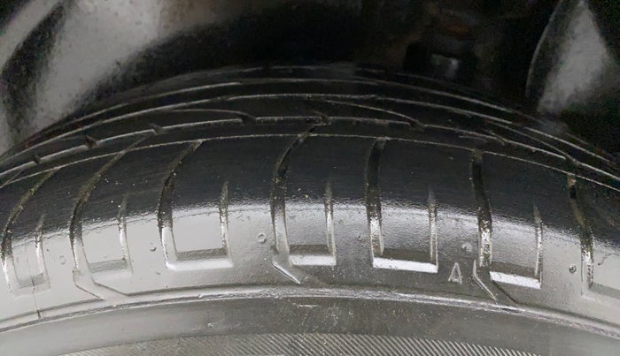 2016 Hyundai Creta SX PLUS AT 1.6 PETROL, Petrol, Automatic, 66,911 km, Left Rear Tyre Tread