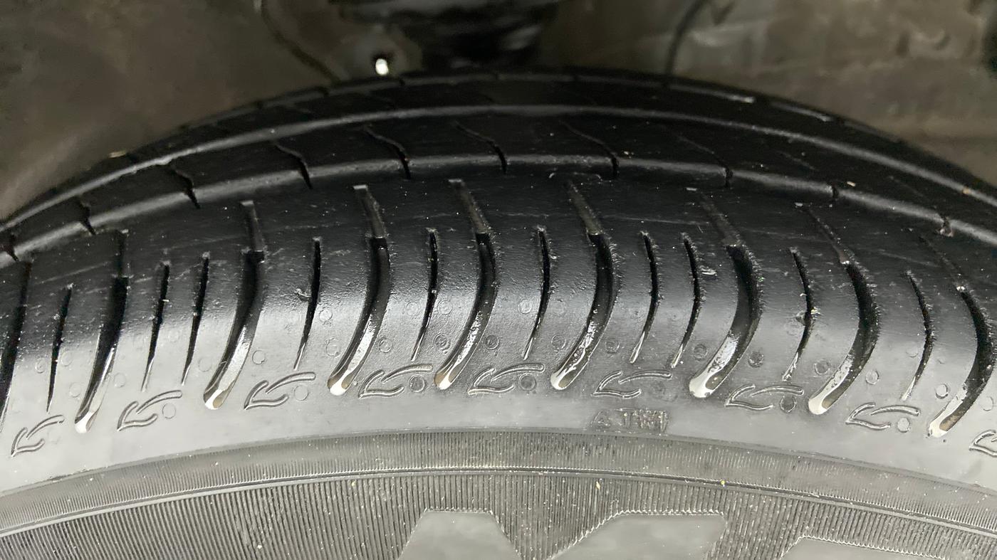 2020 Maruti S PRESSO VXI PLUS, Petrol, Manual, 14,436 km, Right Front Tyre Tread