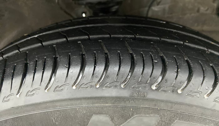 2020 Maruti S PRESSO VXI PLUS, Petrol, Manual, 14,436 km, Right Front Tyre Tread
