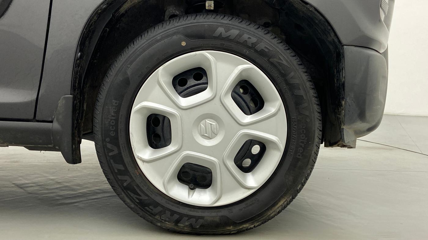 2020 Maruti S PRESSO VXI PLUS, Petrol, Manual, 14,436 km, Right Front Wheel