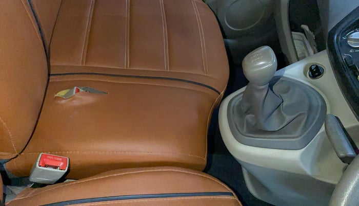 2015 Datsun Go Plus T, Petrol, Manual, 68,855 km, Gear Lever