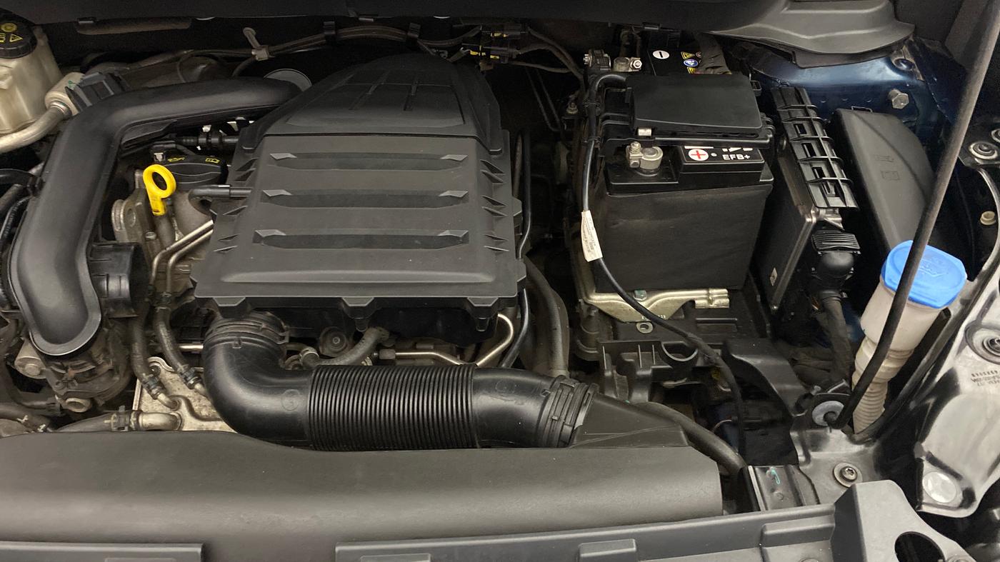 2023 Volkswagen TAIGUN COMFORTLINE 1.0 TSI MT, Petrol, Manual, 32,559 km, Engine View - Left
