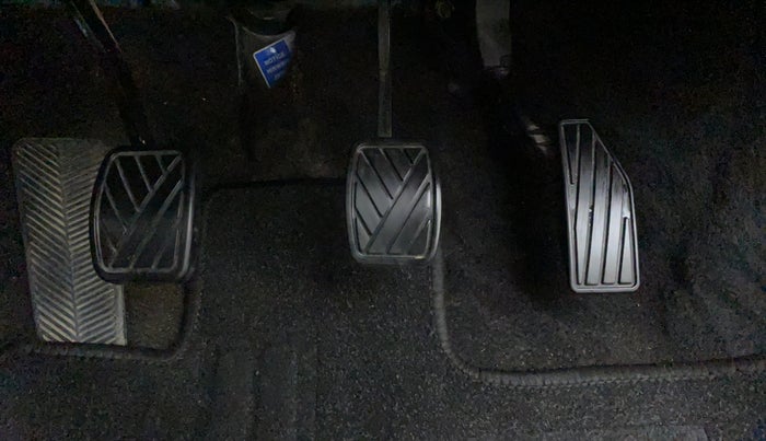 2020 Maruti Baleno DELTA PETROL 1.2, Petrol, Manual, 32,256 km, Pedals