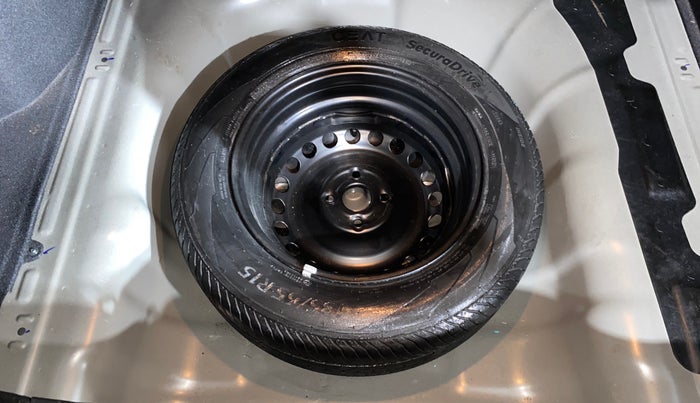 2024 Hyundai Verna SX (O) 1.5 MPI MT, Petrol, Manual, 9,359 km, Spare Tyre