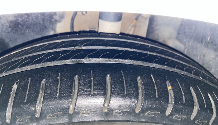 2023 Tata ALTROZ XM PLUS SUNROOF CNG, CNG, Manual, 25,460 km, Left Front Tyre Tread