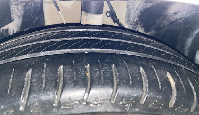 2023 Tata ALTROZ XM PLUS SUNROOF CNG, CNG, Manual, 25,460 km, Right Front Tyre Tread