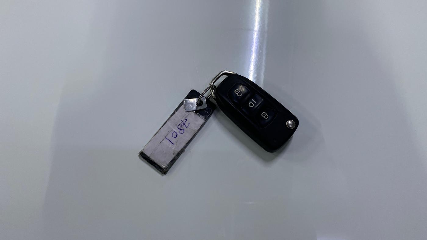 2023 Tata ALTROZ XM PLUS SUNROOF CNG, CNG, Manual, 25,460 km, Key Close Up