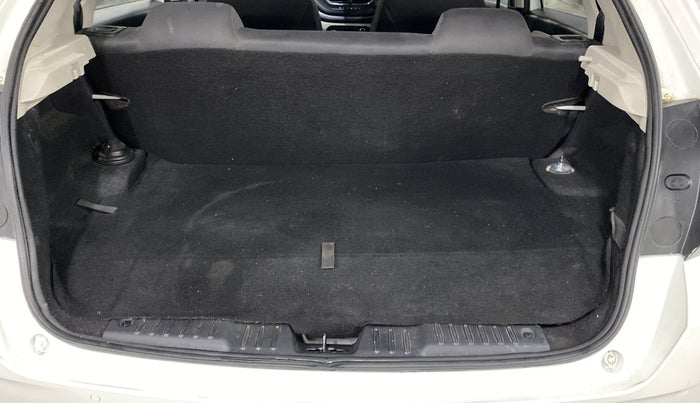 2023 Tata ALTROZ XM PLUS SUNROOF CNG, CNG, Manual, 25,460 km, Boot Inside