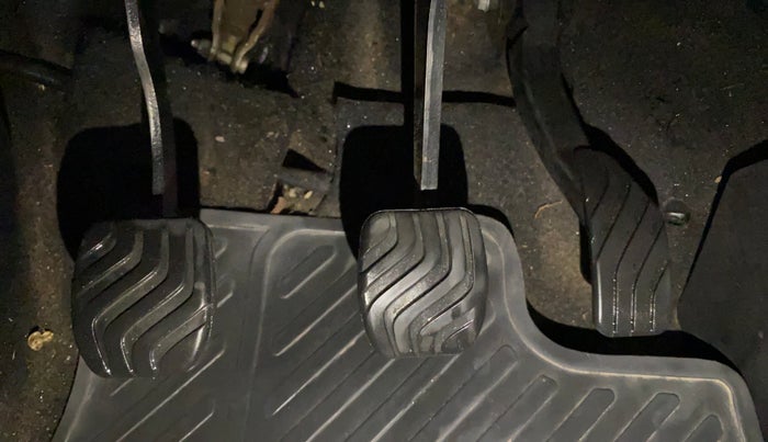 2022 Nissan MAGNITE XE, Petrol, Manual, 37,032 km, Pedals