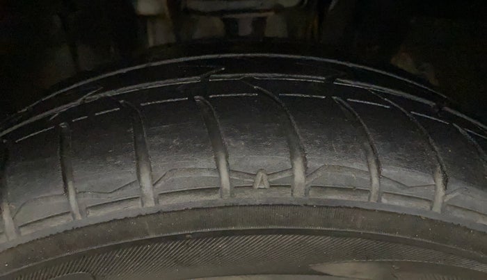 2022 Nissan MAGNITE XE, Petrol, Manual, 37,032 km, Left Front Tyre Tread