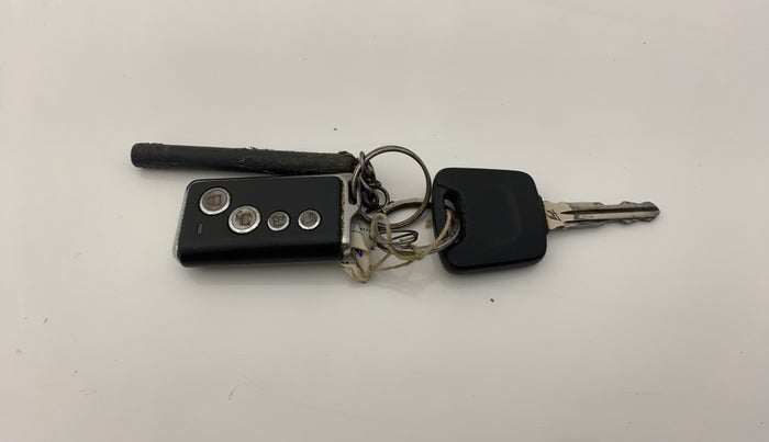 2022 Nissan MAGNITE XE, Petrol, Manual, 37,032 km, Key Close Up