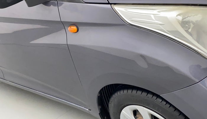 2017 Hyundai Eon MAGNA +, Petrol, Manual, 50,819 km, Right fender - Paint has minor damage