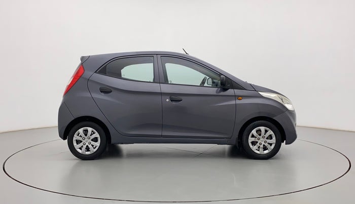 2017 Hyundai Eon MAGNA +, Petrol, Manual, 50,819 km, Right Side View