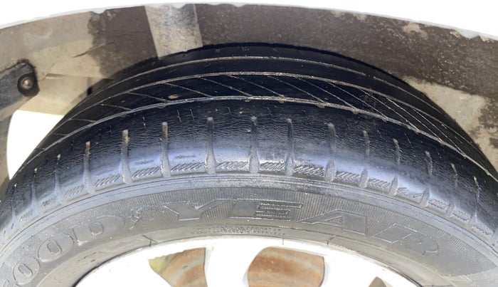 2013 Honda Amaze 1.2L I-VTEC VX, Petrol, Manual, 74,720 km, Right Rear Tyre Tread