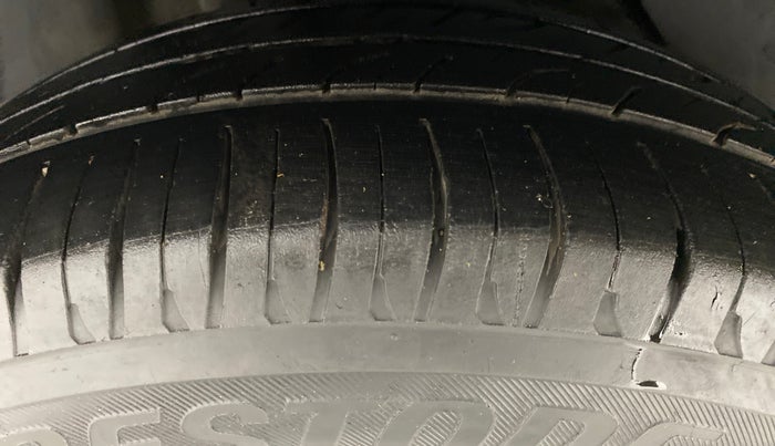 2018 Ford FREESTYLE TITANIUM + 1.2 TI-VCT, Petrol, Manual, 87,278 km, Right Rear Tyre Tread