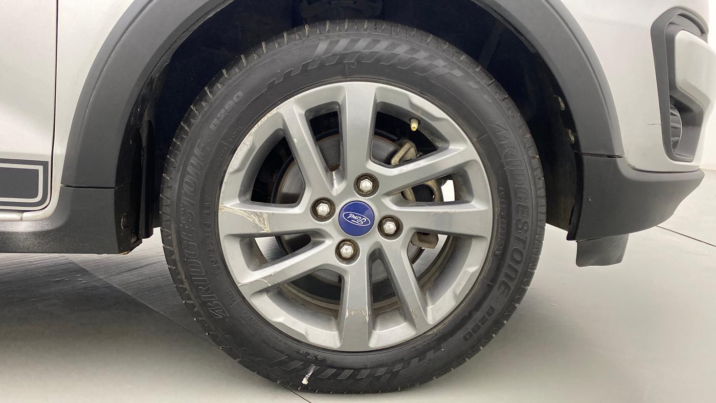 2018 Ford FREESTYLE TITANIUM + 1.2 TI-VCT, Petrol, Manual, 87,278 km, Right Front Wheel