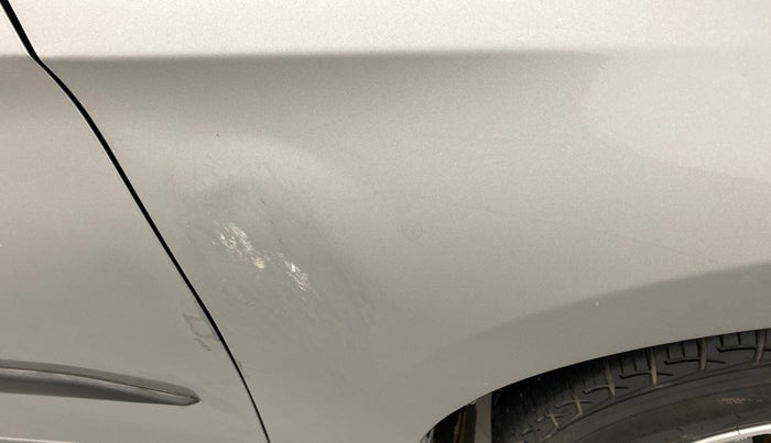 2019 Maruti Ciaz DELTA 1.5 SHVS VVT MT, Petrol, Manual, 36,870 km, Right fender - Slightly dented