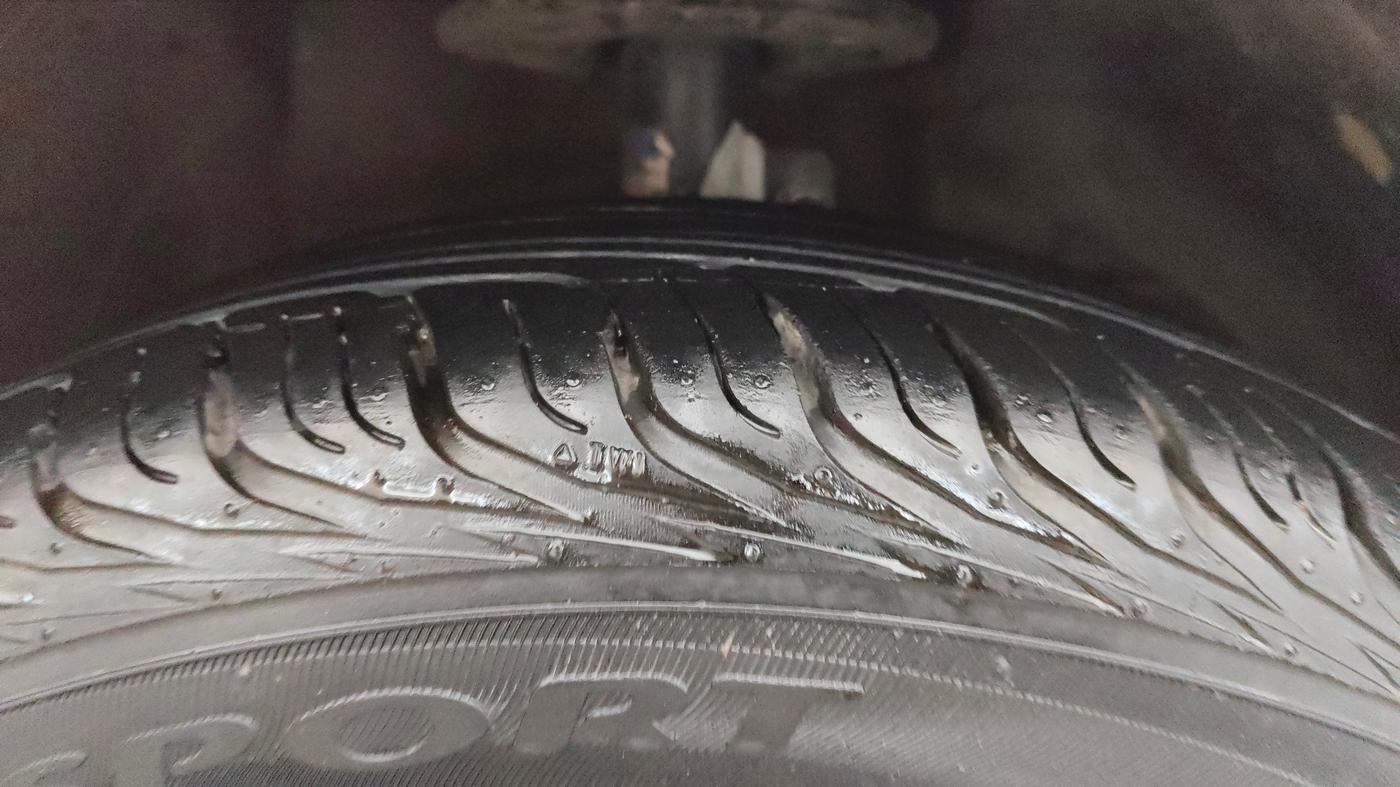 2021 Maruti Dzire ZXI, Petrol, Manual, 56,220 km, Right Front Tyre Tread