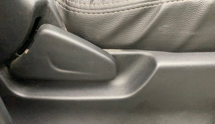 2018 Datsun Redi Go S 1.0, Petrol, Manual, 55,208 km, Driver Side Adjustment Panel
