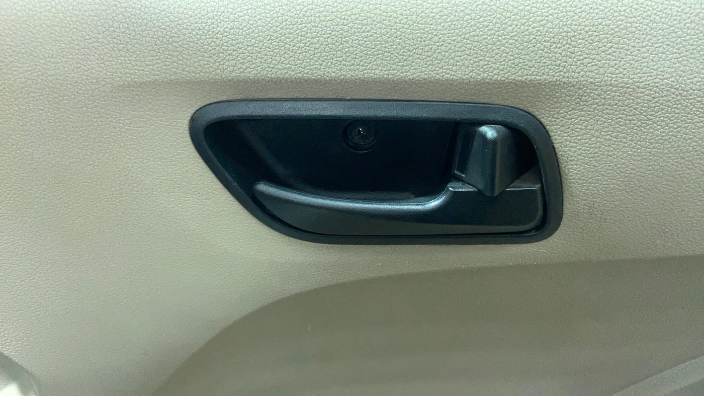 2020 Hyundai NEW SANTRO SPORTZ MT, Petrol, Manual, 92,857 km, Driver Side Door Panels Control