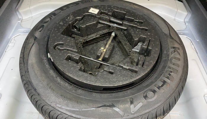 2017 Hyundai Creta E PLUS 1.6 PETROL, Petrol, Manual, 49,337 km, Spare Tyre