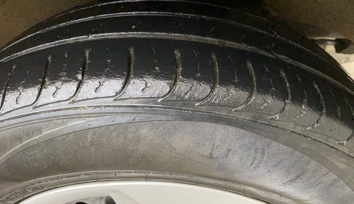 2017 Hyundai Creta E PLUS 1.6 PETROL, Petrol, Manual, 49,337 km, Left Rear Tyre Tread