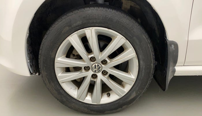 2013 Volkswagen Polo HIGHLINE1.2L, Petrol, Manual, 74,444 km, Left Front Wheel