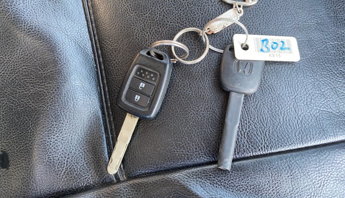 2018 Honda WR-V 1.2L I-VTEC VX MT, Petrol, Manual, 54,402 km, Key Close Up