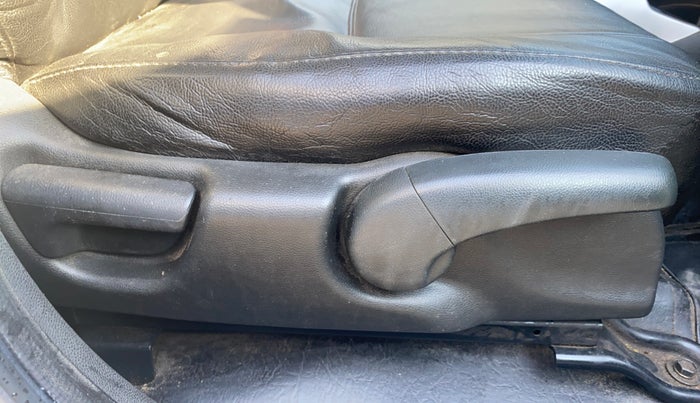 2018 Honda WR-V 1.2L I-VTEC VX MT, Petrol, Manual, 54,402 km, Driver Side Adjustment Panel