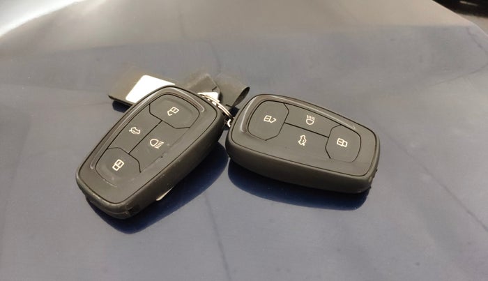 2023 Tata NEXON XZ PLUS DIESEL SUNROOF, Diesel, Manual, 60,862 km, Key Close Up