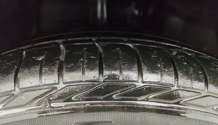 2023 Tata NEXON XZ PLUS DIESEL SUNROOF, Diesel, Manual, 60,862 km, Right Front Tyre Tread