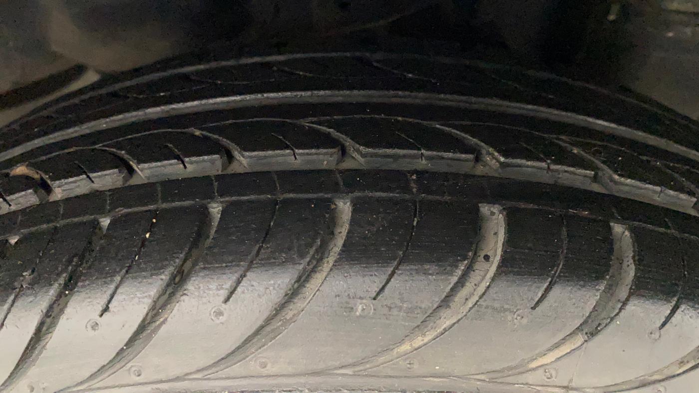 2012 Hyundai Eon MAGNA, Petrol, Manual, 72,826 km, Left Rear Tyre Tread