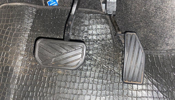 2018 Maruti Baleno ALPHA CVT PETROL 1.2, Petrol, Automatic, 1,20,705 km, Pedals